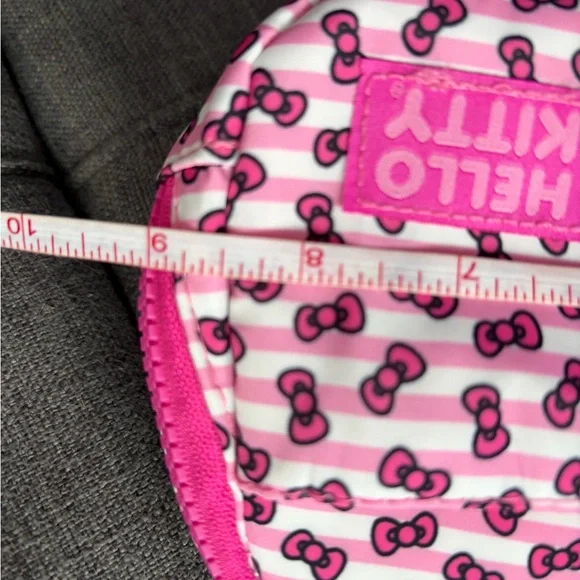 Bioworld Hello Kitty Pink and White Kids Crossbody Bag - Picture 11 of 16